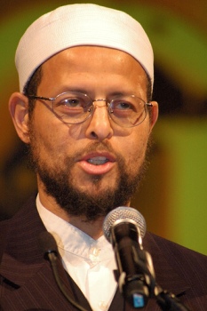 قصة إسلام الإمام زيد شاكر