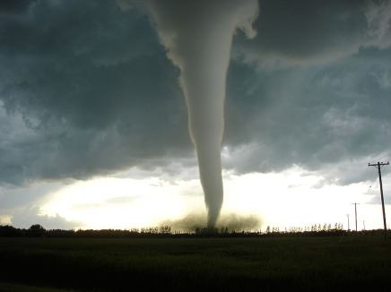 800px-F5_tornado_Elie_Manitoba_2007